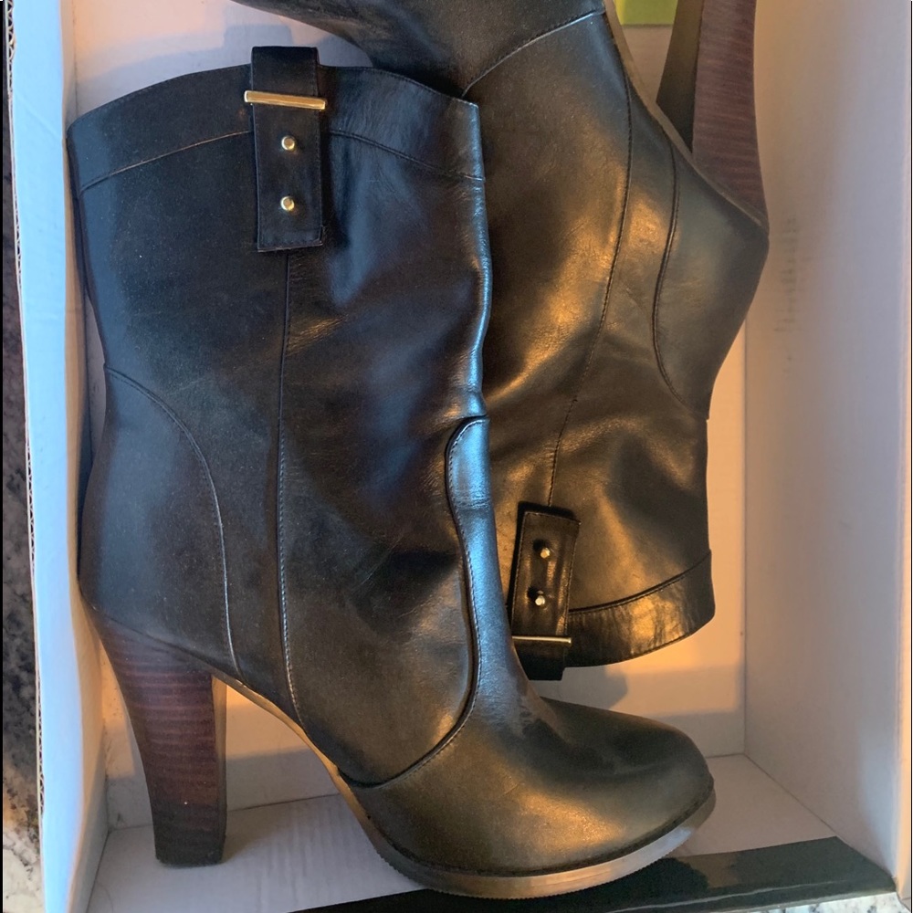 Colin Stuart Slip On Boot Never Worn - image 2